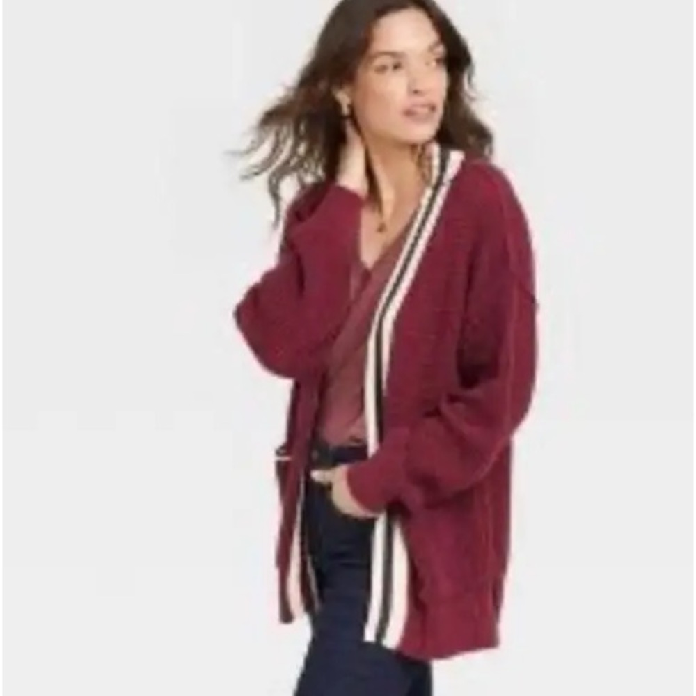 Universal Threads Chunky Knit Varsity Cardigan NWT - Picture 3 of 8